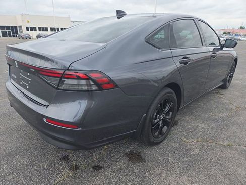 Used 2025 Honda Accord SE image 8