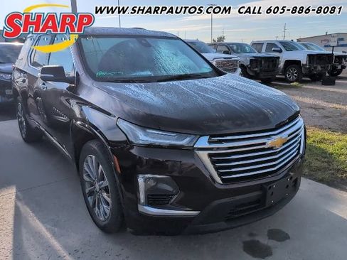 Used 2023 Chevrolet Traverse Premier AWD/4WD image 1