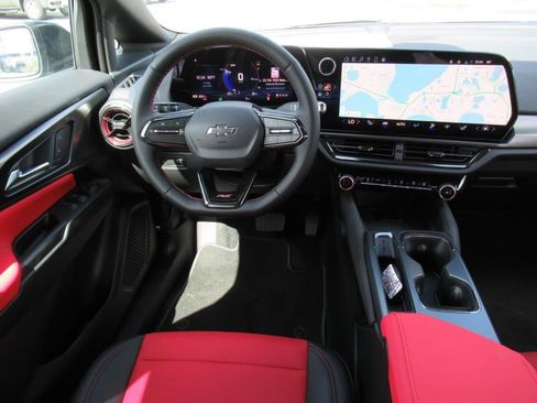 New 2025 Chevrolet Equinox EV RS image 14