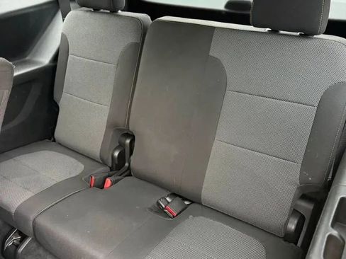 Used 2018 Chevrolet Traverse LT AWD/4WD image 16