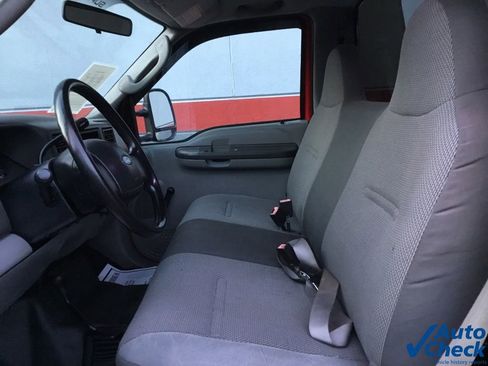Used 2004 Ford F350 XLT image 26