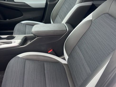 Used 2025 Buick Envista Preferred w/ Convenience II Package FWD image 5