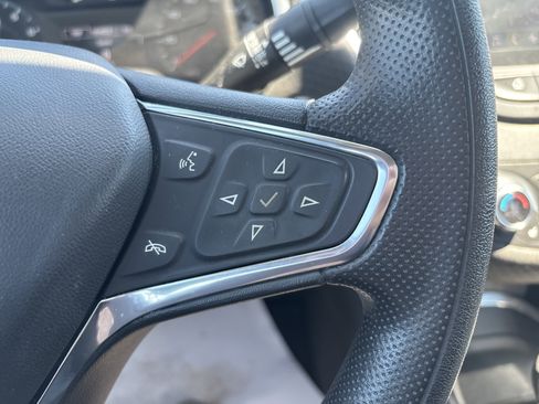 Used 2021 Chevrolet Malibu LT FWD image 19