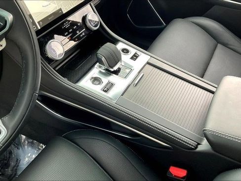 Used 2025 Jaguar F-PACE R-Dynamic S image 17