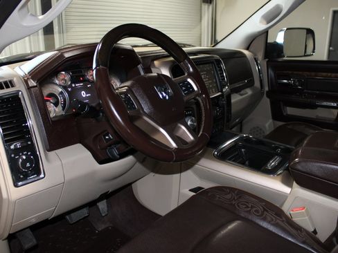 Used 2016 RAM 1500 Laramie Longhorn w/ Convenience Group RWD image 25