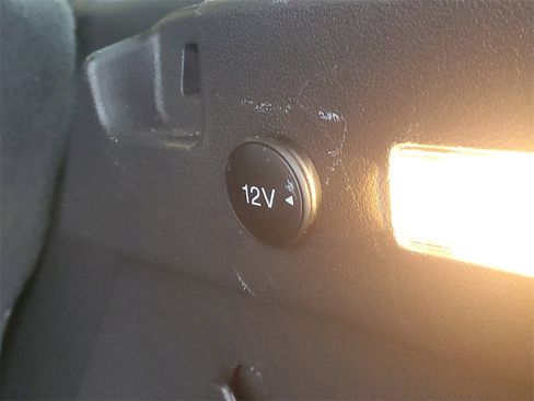 Used 2019 Ford Escape Titanium image 8