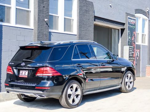 Used 2017 Mercedes-Benz GLE 350 4MATIC w/ Premium 2 Package image 4