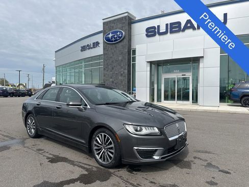 Used 2017 Lincoln MKZ Premiere FWD image 1