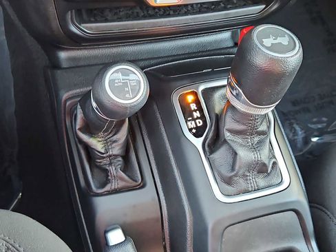 Used 2023 Jeep Wrangler Unlimited w/ 8.4" Radio Group image 31