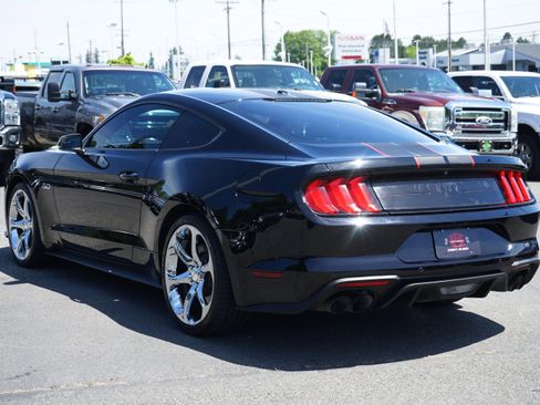 Used 2018 Ford Mustang GT Premium w/ GT Performance Package RWD image 3