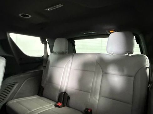 Used 2024 Chevrolet Tahoe LT w/ Luxury Package RWD image 31