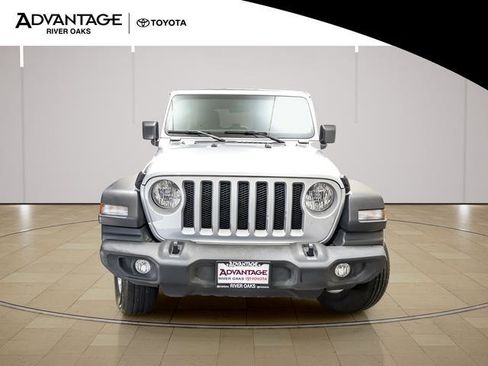 Used 2023 Jeep Wrangler Unlimited Sport AWD/4WD image 3