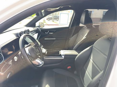 Used 2024 Mercedes-Benz GLC 300 image 14