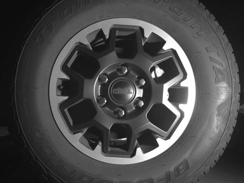 Used 2025 Toyota Tacoma TRD Off-Road image 12