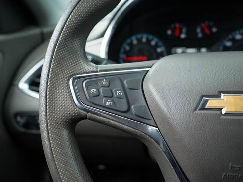 Used 2021 Chevrolet Malibu LT image 27