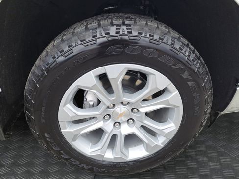 Certified 2025 Chevrolet Silverado 1500 LTZ w/ LTZ Premium Package image 17