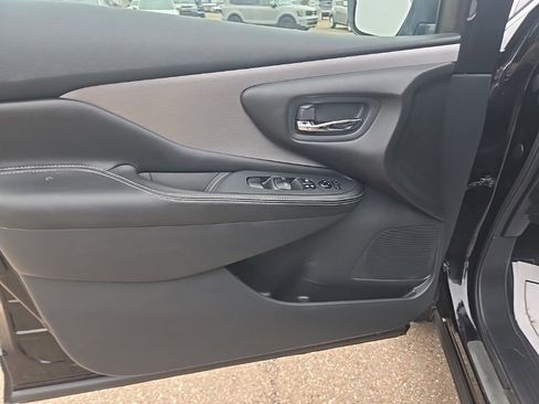 Used 2024 Nissan Murano SV w/ SV Midnight Edition Package AWD/4WD image 11
