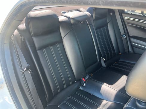 Used 2022 Chrysler 300 S image 18