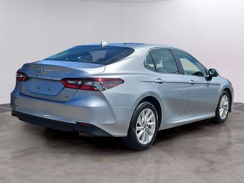 Used 2023 Toyota Camry LE AWD/4WD image 4