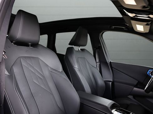 Used 2025 BMW X3 xDrive30i image 70