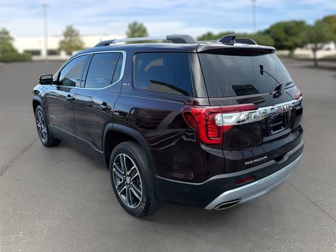 Used 2021 GMC Acadia SLT w/ Technology Package FWD image 5