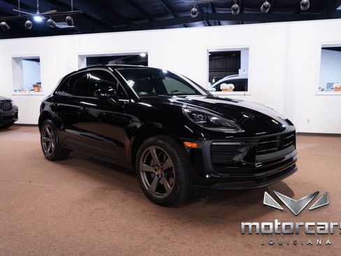 Used 2024 Porsche Macan w/ Premium Plus Package AWD/4WD image 9