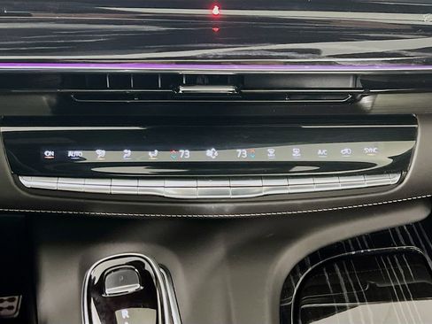 Used 2023 Cadillac Escalade V image 16