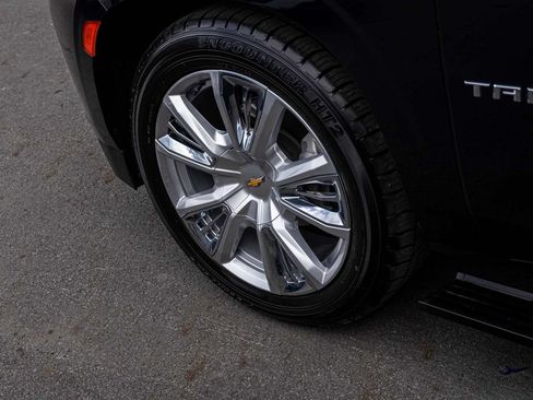 Used 2023 Chevrolet Tahoe High Country RWD image 7