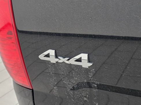 Used 2017 Toyota Tundra SR5 image 18