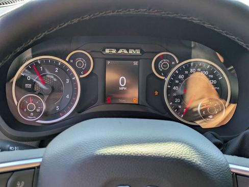 New 2026 RAM 2500 Big Horn AWD/4WD image 18