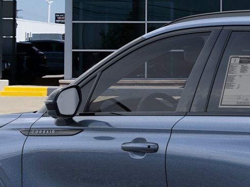 New 2026 Lincoln Corsair Premiere image 20