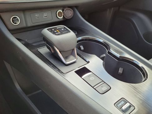 Used 2023 Nissan Rogue SV image 26