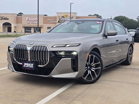 Used 2024 BMW 740i RWD image 1