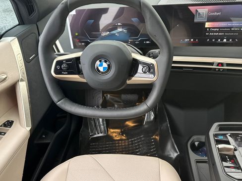 Used 2026 BMW iX xDrive45 AWD/4WD image 25