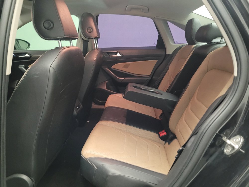 Used 2021 Volkswagen Jetta SEL Premium FWD image 18