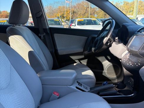 Used 2013 Toyota RAV4 EV image 12