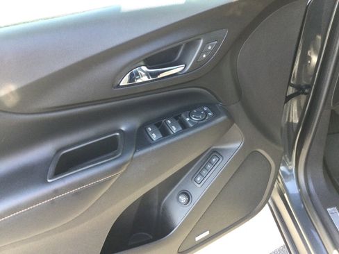 Used 2019 Chevrolet Equinox Premier FWD image 15
