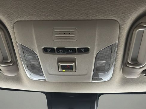 Used 2022 Toyota Corolla LE image 28