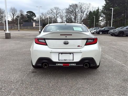 Certified 2023 Toyota GR86 Premium image 4