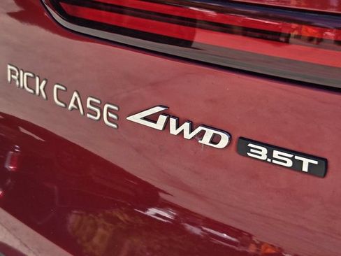 Used 2023 Genesis GV70 3.5T Sport w/ Sport Prestige Package AWD/4WD image 11