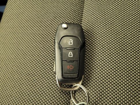 Used 2015 Ford F150 XL w/ Equipment Group 101A Mid image 32