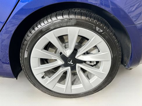 Used 2023 Tesla Model 3 Standard Range image 11