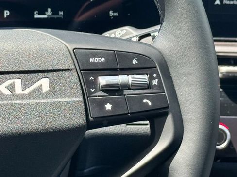 Certified 2026 Kia Sportage SX FWD image 33