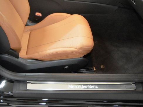 Used 2024 Mercedes-Benz CLE 450 4MATIC Cabriolet w/ Driver Assistance Package image 27