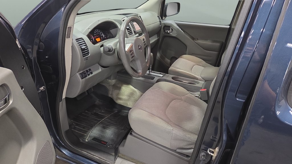 Used 2018 Nissan Frontier SV AWD/4WD image 8