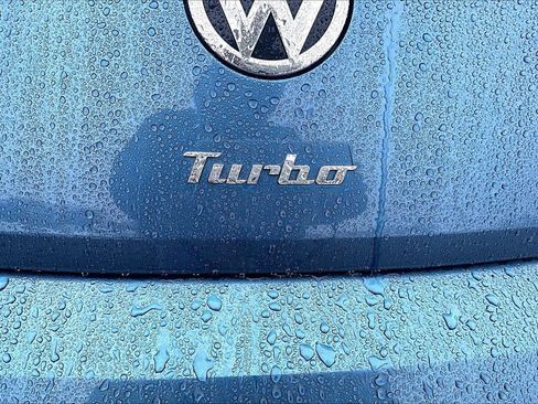 Used 2017 Volkswagen Beetle 1.8T SEL image 6