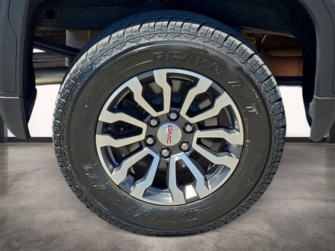 Used 2019 GMC Sierra 1500 AT4 w/ AT4 Premium Package AWD/4WD image 7