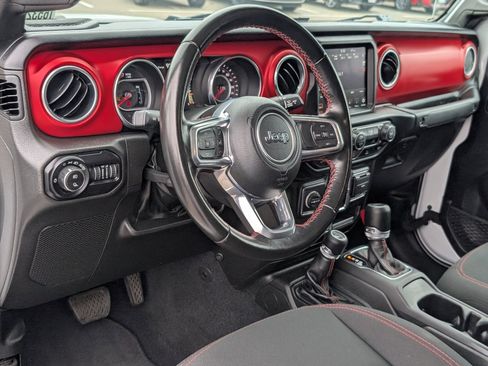 Used 2022 Jeep Gladiator Rubicon w/ Trailer Tow Package AWD/4WD image 14