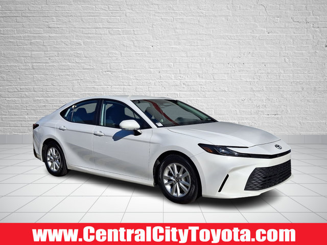 Certified 2025 Toyota Camry LE FWD image 1