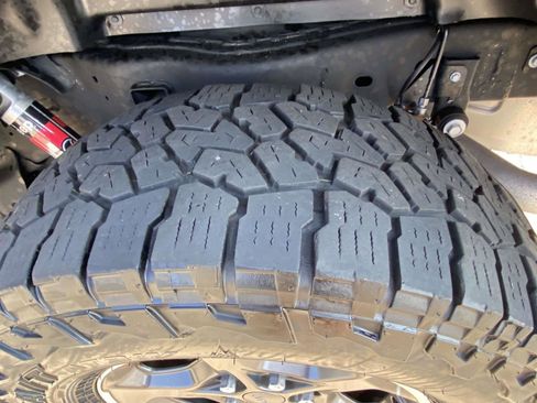 Certified 2022 Jeep Gladiator Rubicon w/ LED Lighting Group image 22